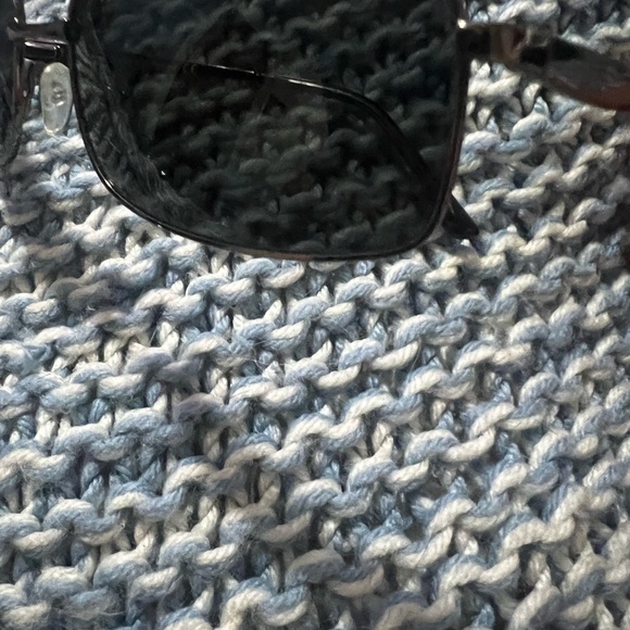 Like new Chesterfield polarized sunglasses - Picture 6 of 7